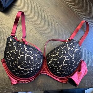 Liviara Traitor Bra in Bordeaux, Size 32C